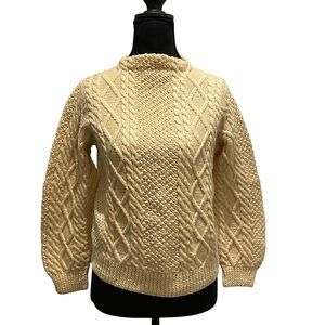 Wool Cable Knit Handmade Cream/light yellow Sweater W S/M?